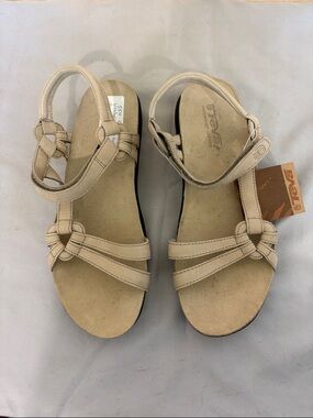 Teva Women’s Neutral Tan Strappy Sandals